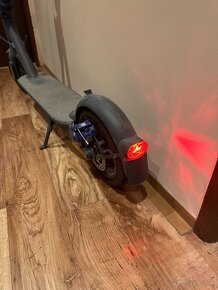 Elektrická kolobežka Xiaomi MI Scooter 3 - 3