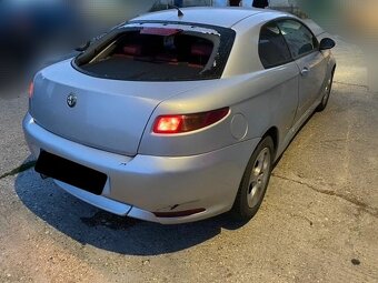 predám Alfa Romeo GT na súčiastky - 3