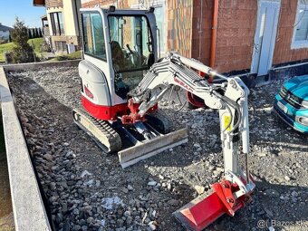 Takeuchi tb325r - 3