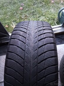 245/50 R19 - 3