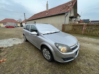 Opel Astra H caravan - 3