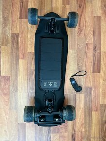 Elektrický skateboard Onsra Challenger - 3