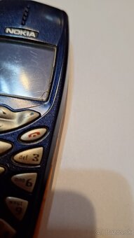 Nokia 3510i s nabijackou - 3