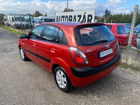 KIA Rio 1.4i 71.3kW Benzín - 3