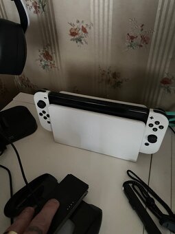 Nintendo switch OLED - 3