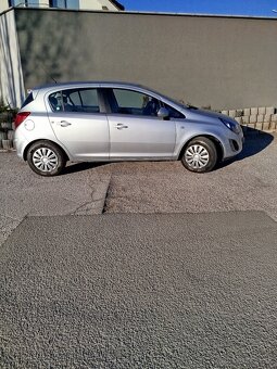 Opel Corsa 1, 2.  5 dverová - 3