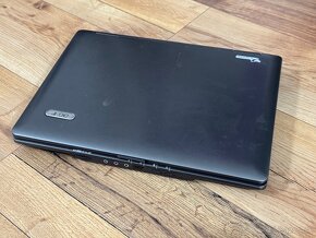 Acer Travelmate 5520 - hdd 250gb, 3gb ram, amd turion - 3