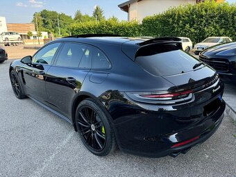 Porsche Panamera 4 E-Hybrid Sport Turismo 2.9 V6 462PS - 3