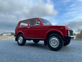 LADA  zberatelsky model v mierke 1:18. - 3