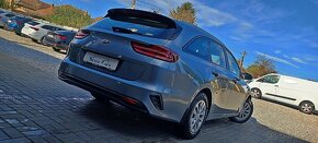 Kia Ceed SW 1.6 CRDi Gold Možný Leasing - 3