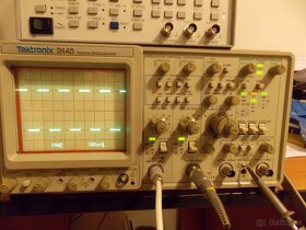 Predám osciloskop Tektronix 2445 - 3