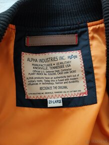 predám čiernu bundu bomber Alpha Industries - 3