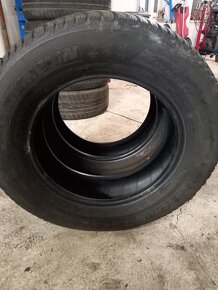 215/65 R16 Michelin - 3