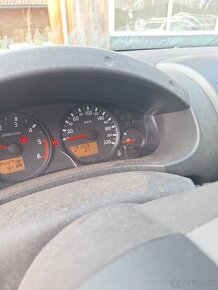 Nissan navara d40 diesel 2.5 - 3