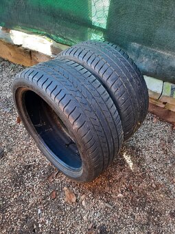 Goodyear 215/40r17 - 3