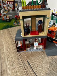 LEGO city 60292 Centrum mesta - 3