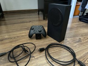 Predám Xbox Series S 1TB Carbon Black - 3