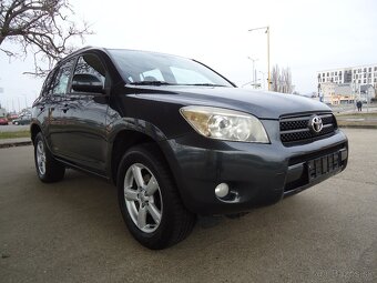 Toyota RAV4 2.2 D-4D 135 Sol - 3