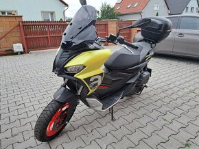 Aprilia SR GT 125 - 3