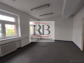 Administratívny celok kancelárií 356,2m2 na PREDAJ, Záhradní - 3