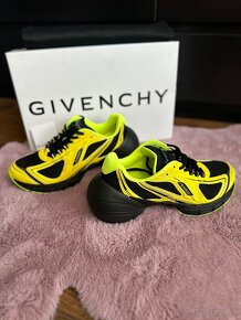 GIVENCHY sneakers - original - 3