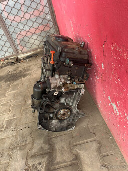 Motor 1,4 8V KFW 55KW Peugeot 206 307 Partner - 3