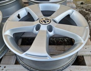 ORIGINÁL VW HLINÍKOVÉ DISKY 5x112 R17 - 3