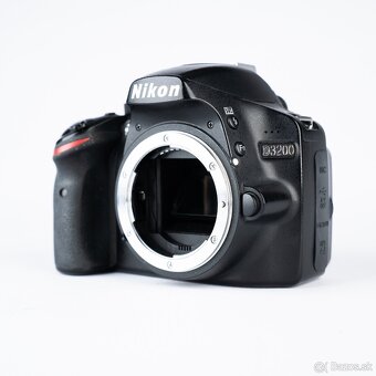 Nikon D3200 - 3