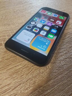 iPhone 7 / 128GB čierny NOVA BATERIA TOP stav - 3