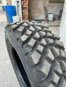 225/70r16 sahara - 3