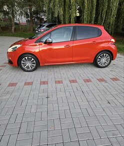 Peugeot 208 1.2l iba 22.000km - 3