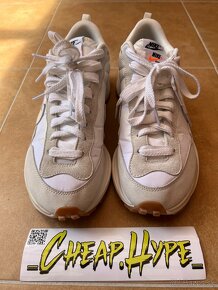 Nike Vaporwaffle - sacai Sail Gum - 3