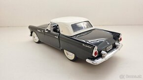 CHEVROLET THUNDERBIRD 1:18 - 3