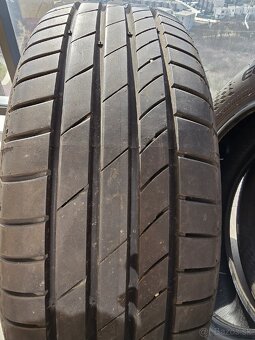 Kumho 205/60 R16 letné - 3