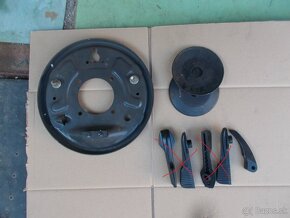 Predam pre skoda 1000MB-100-110 novy brzd stit 120 chrom lis - 3