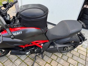 Ducati Diavel Carbon, naj.7600km nehavarovaný - 3