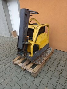 Vibrační deska Husqvarna, Atlas Copco, Dynapac LG500. - 3