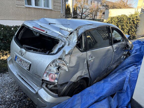 Náhradné diely - Toyota Corolla Verso 1.6 benzín, 2007 - 3