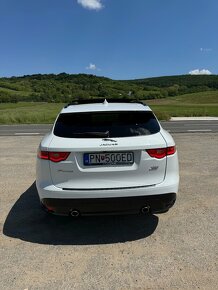 Predám Jaguár F-Pace 2,5d AWD - 3