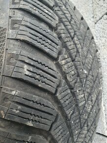 Continental  225/45 r17 - 3