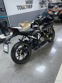 CFMOTO SR 300 - 3