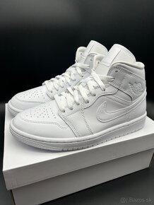 Air Jordan 1 Mid - 3