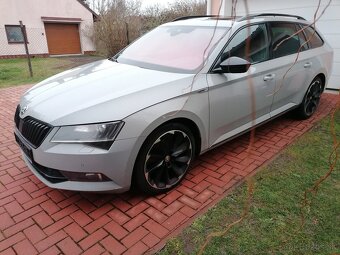 ŠKODA SUPERB COMBI 3 2.0TDI 140KW DSG 4X4 SPORTLINE MOTOR KO - 3