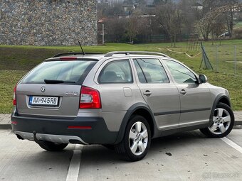 Skoda Octavia Scout 2.0 TDI CR 4x4 DSG - 3