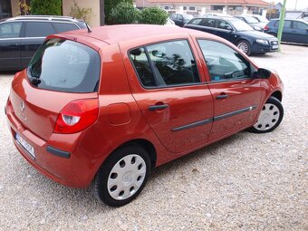 Renault Clio 1,2 i - 4 valec - 3