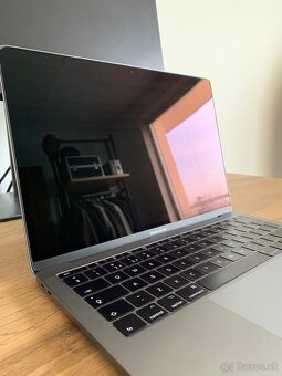 Macbook Pro 13-inch 2016 (500GB SSD, 8GB RAM) - 3