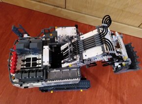 Lego technic 42100 liebherr R9800 - 3