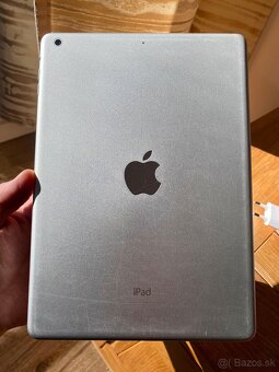 Predám Apple iPad Air 16GB WiFi - 3