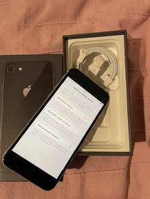 Krásny Iphone SE 2020 64GB 100 percent - 3