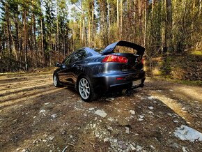 Mitsubishi Lancer evolution X - 3